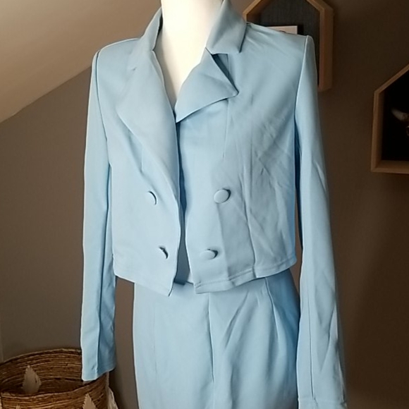 Shein suit - Picture 2 of 3